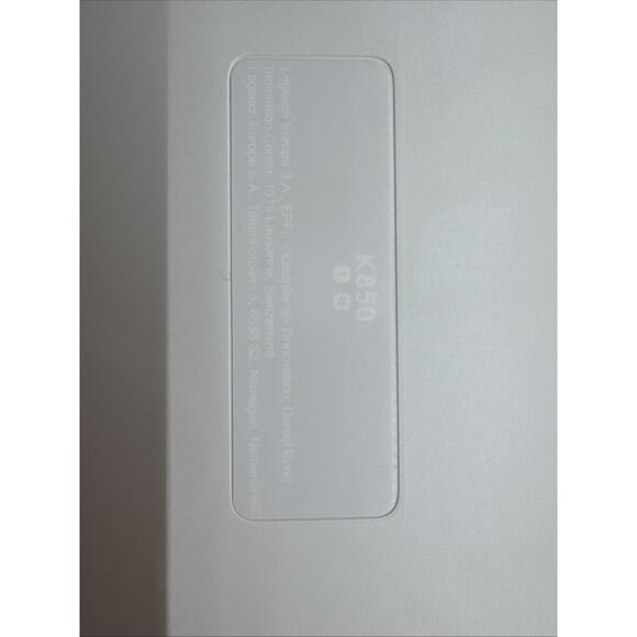 Logitech MK850 Performance Wireless Keyboard and Mouse M720 #UM7890 W/ DONGLE - Picture 11 of 12